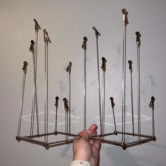 🤩4/$15🥳 expandable multi-height picture holder - Picture 1 of 5